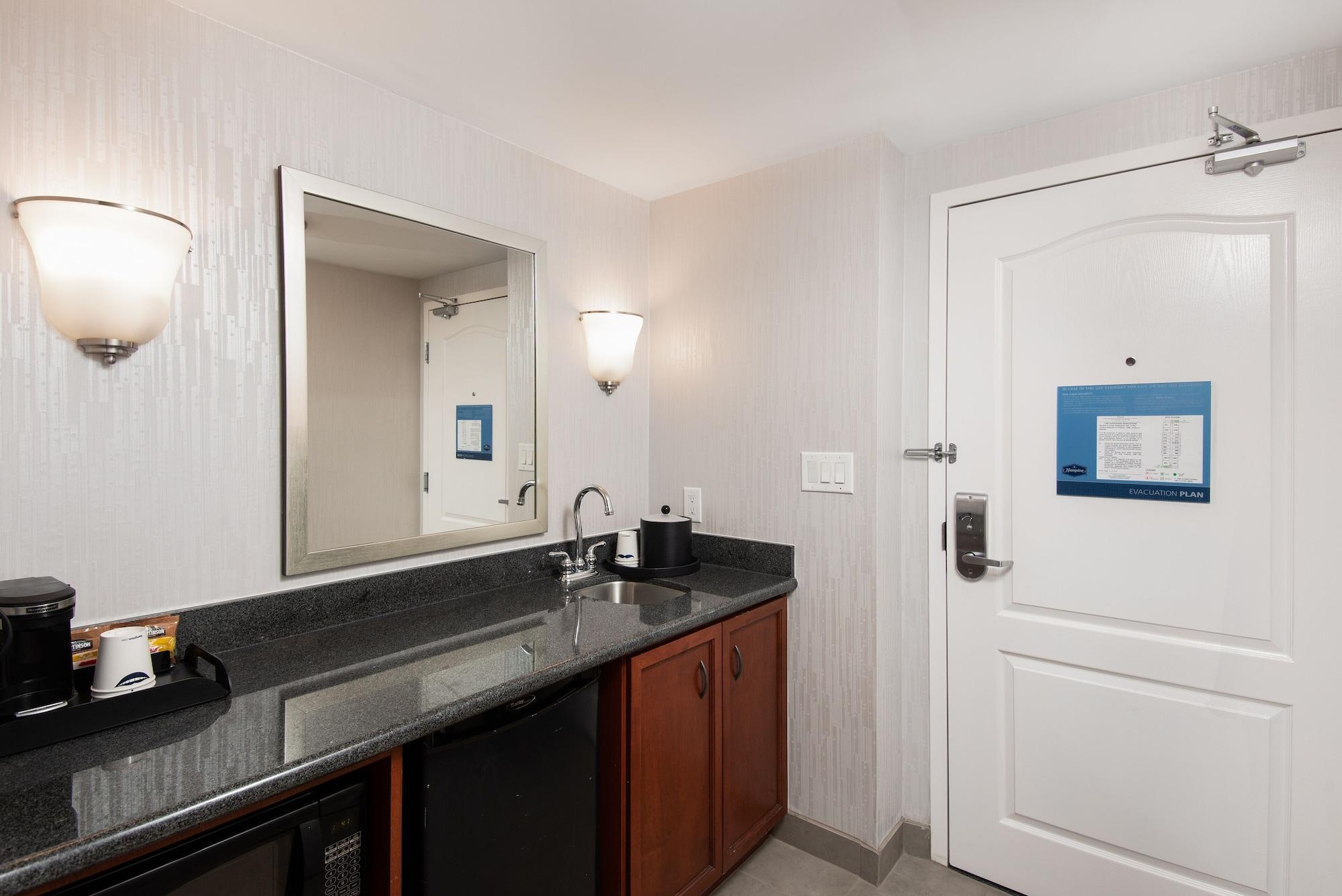Hampton Inn & Suites By Hilton Barrie Eksteriør bilde