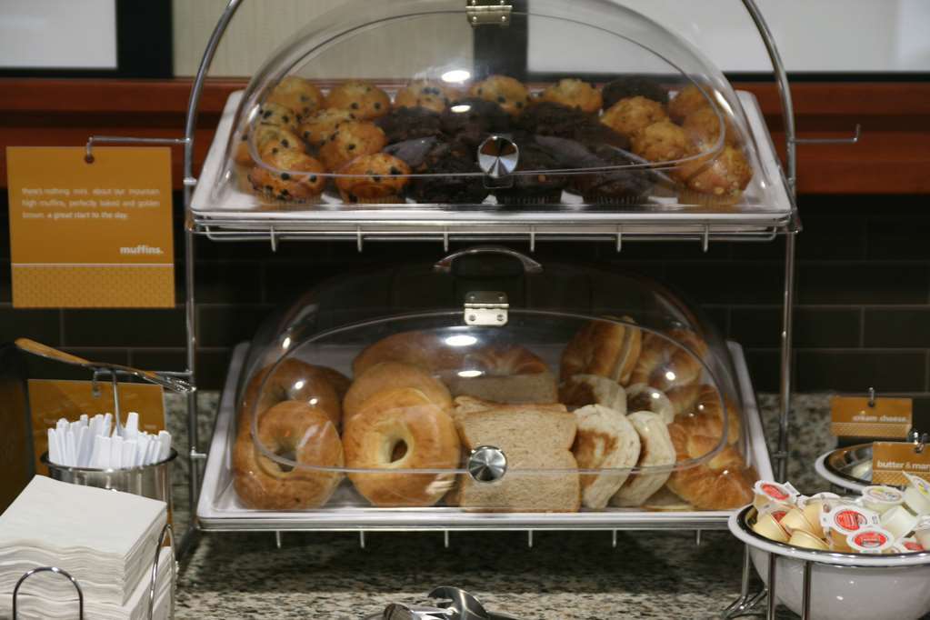 Hampton Inn & Suites By Hilton Barrie Restaurant bilde